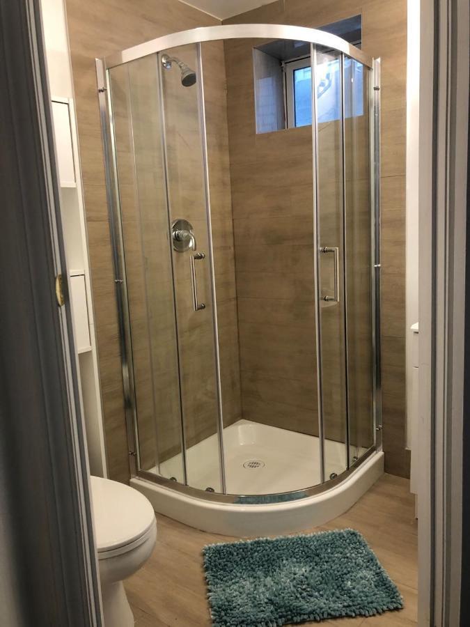 Hidden Valley Basement Suit H YYC Exteriör bild