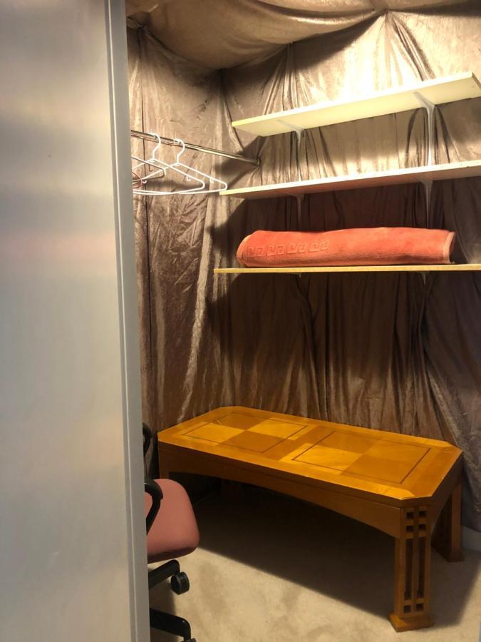 Hidden Valley Basement Suit H YYC Exteriör bild